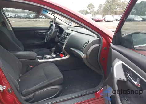 2014 Nissan Altima 2.5/2.5 S/2.5 Sl/2.5 Sv z USA, uszkodzony, nr VIN 1N4AL3AP9EC283938